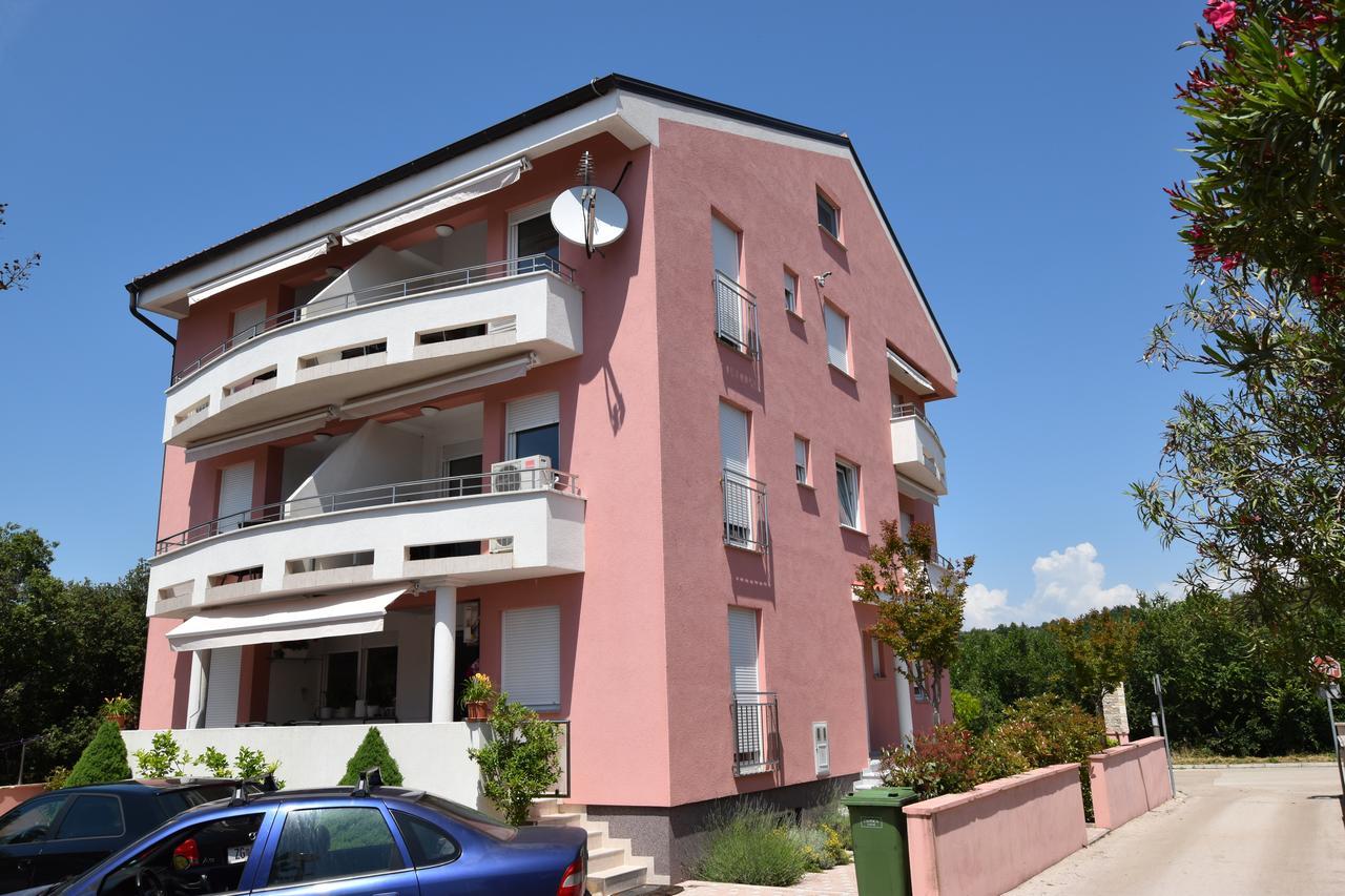 Apartments Matea Kozino Luaran gambar